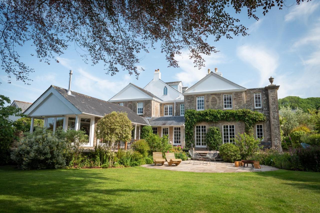 The Whitehouse Hotel Stokenham Exterior photo